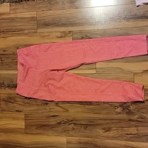 Under Armour Hot pink S capri athletic pants